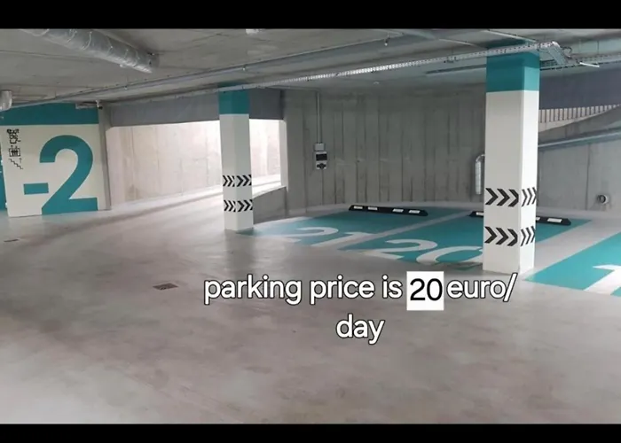 Happy Inn Laime Studio, Self Check-In-24-7, A-C, Parking-In-The-Underground-Garage
